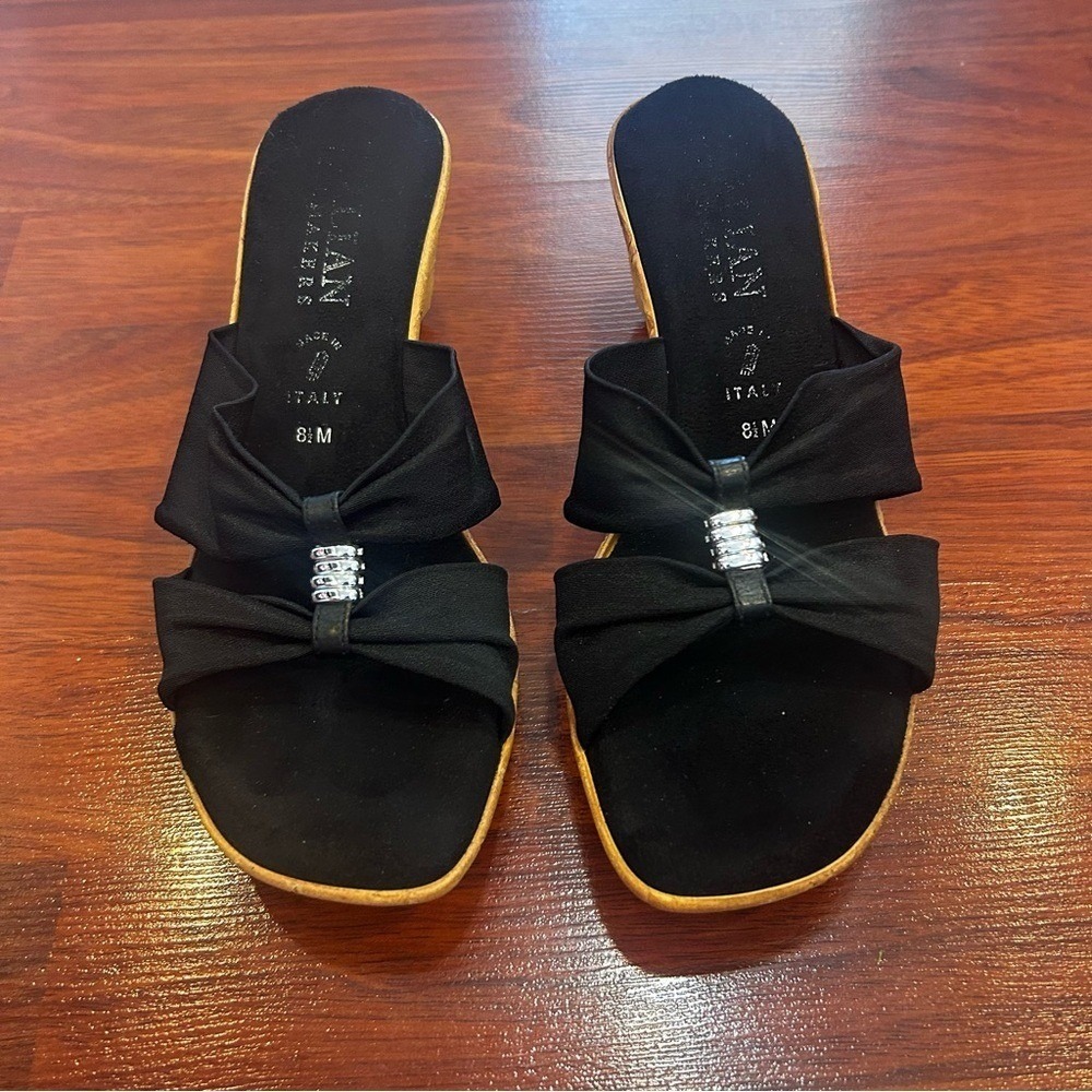 Italian Shoemakers Black Bow Wedge Sandals Slide Mules Made in Italy Womens 8.5M - Picture 2 of 8